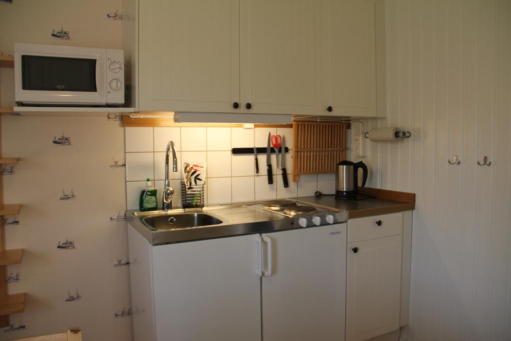 Ramsviks Overgard Hostel Хунебостранд Стая снимка
